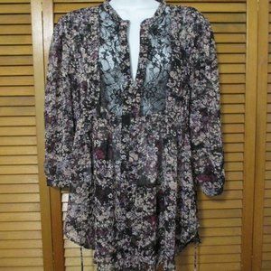 Elle top Whimsygoth purple & black with black lace flowy blouse like new size L